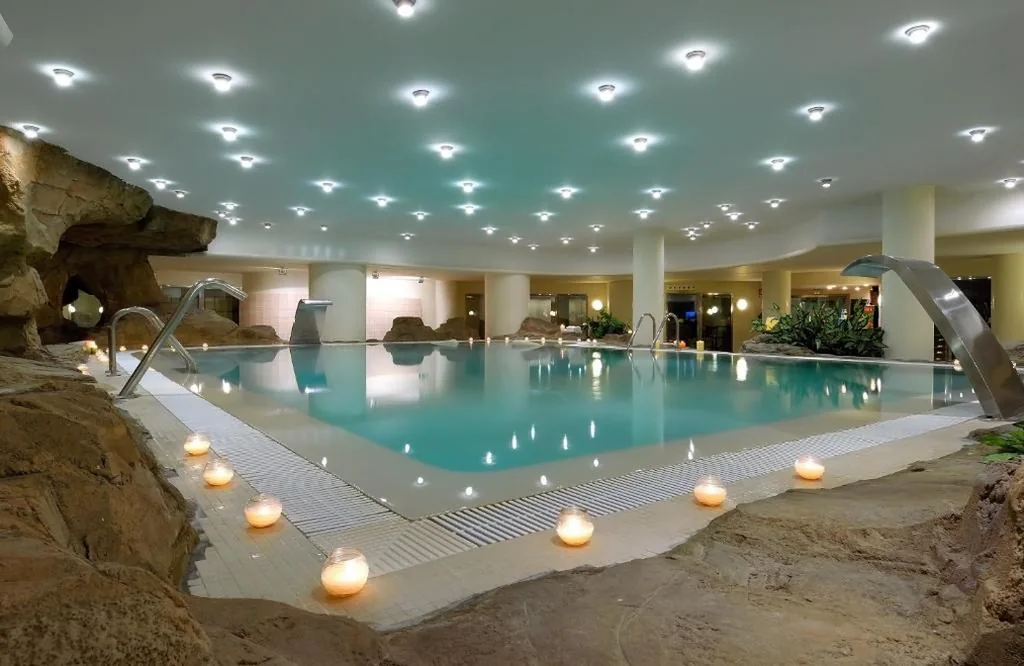 Camera matrimoniale classica con accesso alla spa — Oliva Nova Beach & Golf Hotel