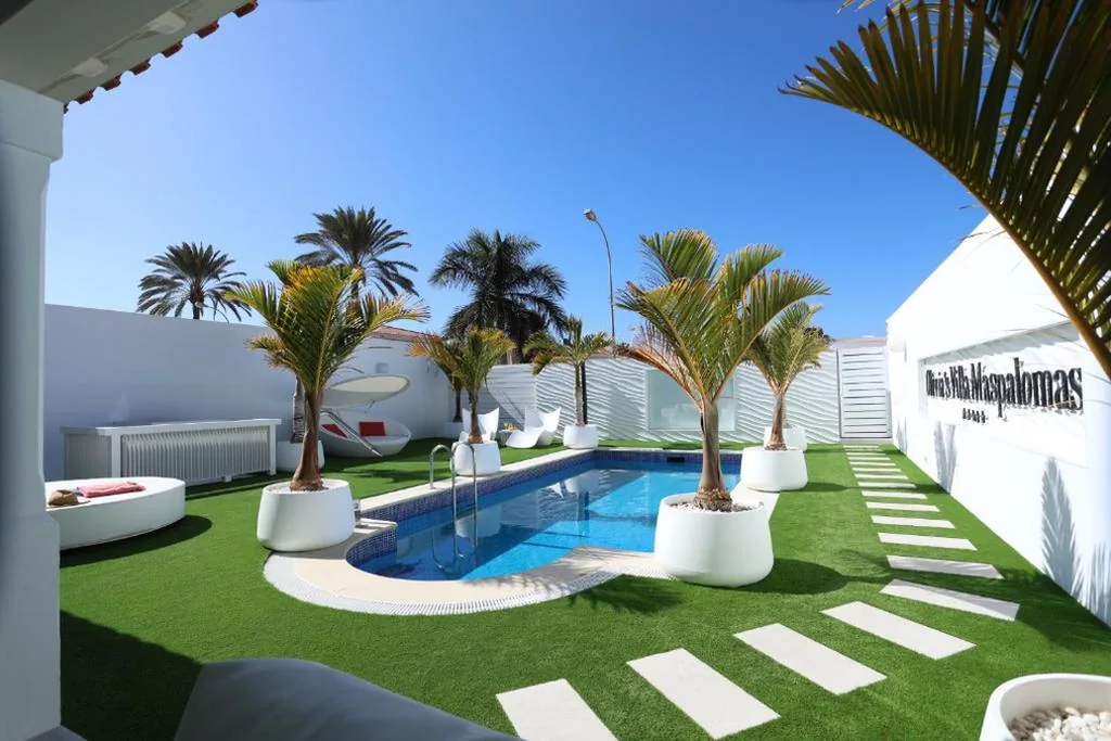 Three-Bedroom Villa — Olivia Holidayhouse Maspalomas