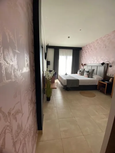 ON ALETA ROOM designed for adults — foto 3