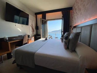 ON ALETA ROOM designed for adults — foto 4