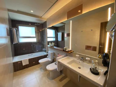 ON ALETA ROOM designed for adults — foto 11