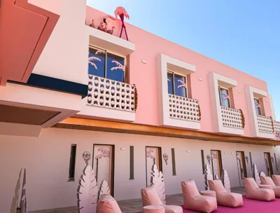 On Pink Motel — foto 6