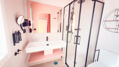 On Pink Motel — foto 8