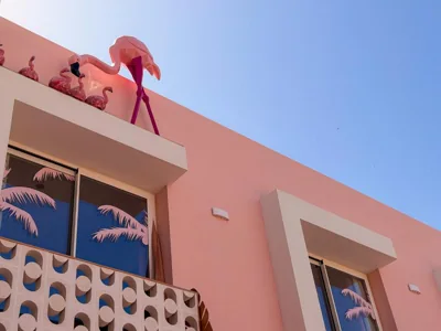 On Pink Motel — foto 10