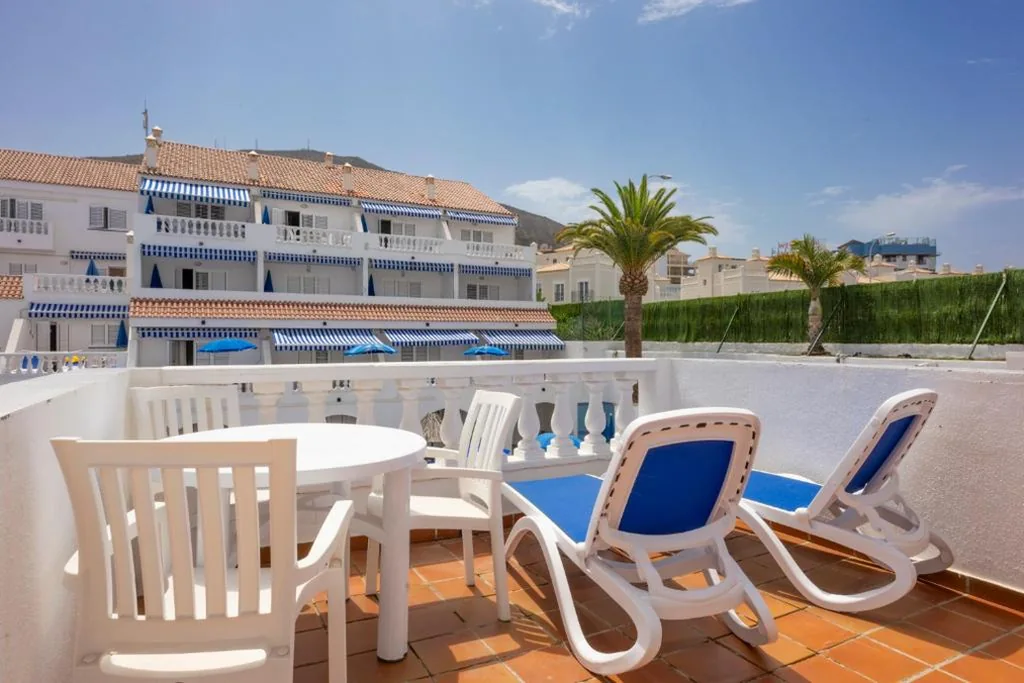 One-Bedroom Apartment — Ona Los Claveles