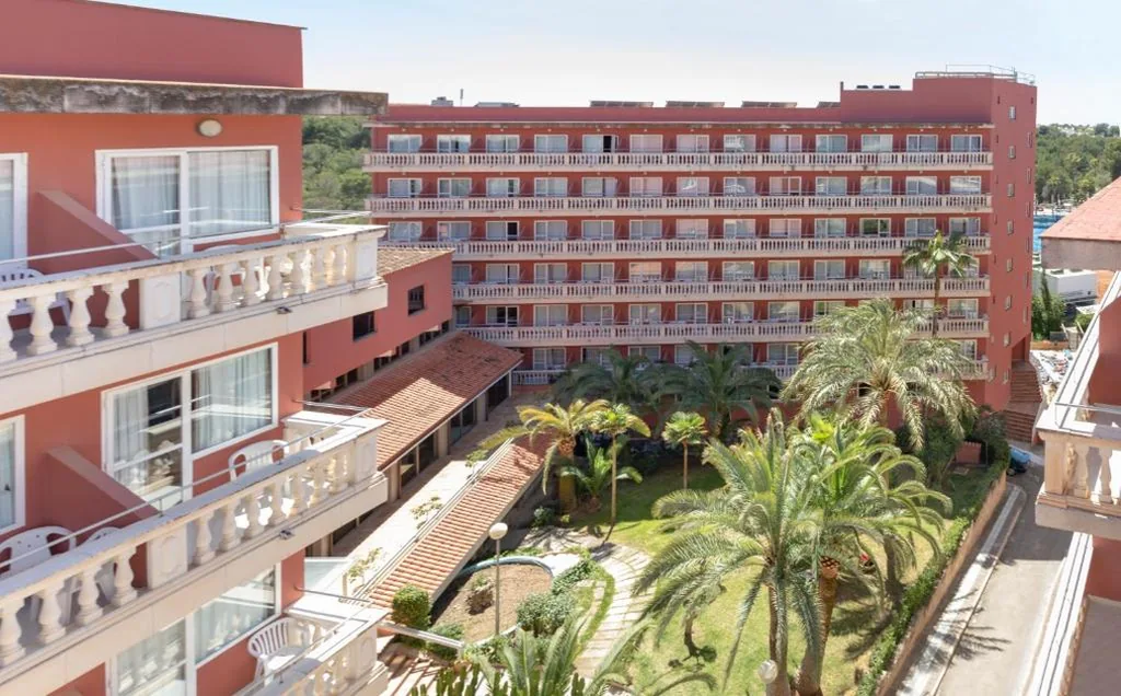 Chambre double avec vue sur le jardin — Ona Luna Park - Adults Friendly 16 Years Plus