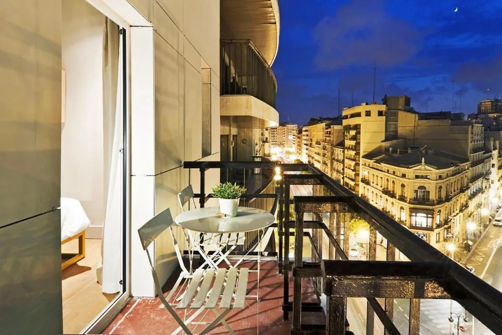 Doppelzimmer mit Balkon — One Shot Colón