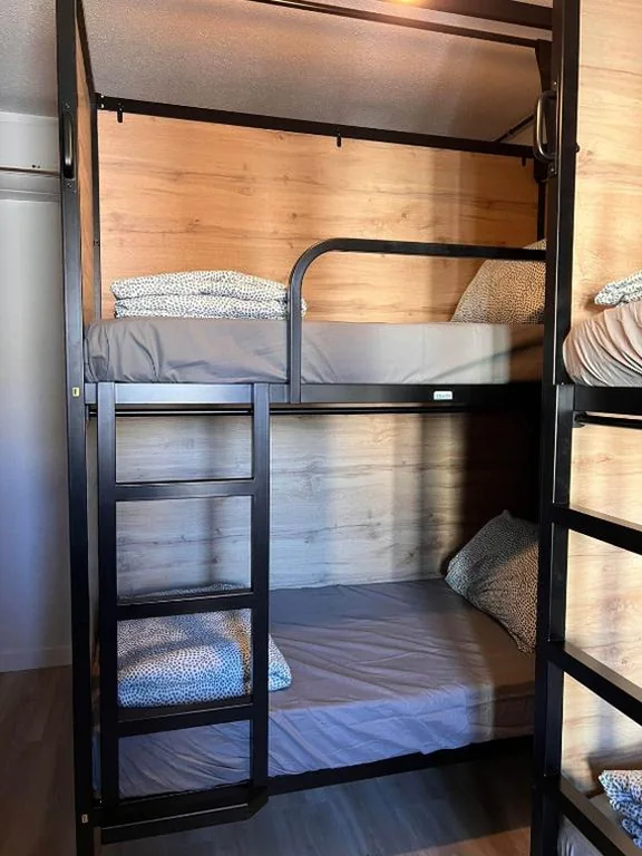 Posto letto in dormitorio misto da 6 letti — Onefam Madrid
