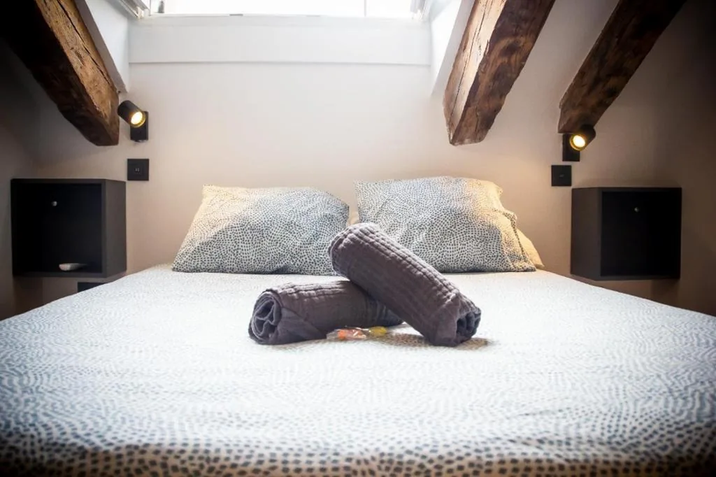 Camera doppia con bagno in comune — Onefam Sungate