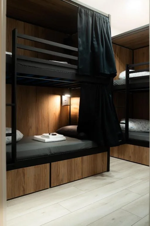 Bett im Frauenschlafsaal mit 4 Betten — Only for Women Hostel Madrid-Sol