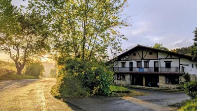 Only Pilgrims with a Camino de Santiago credential, exclusivo para peregrinos Albergue Gerekiz AMAGI — foto 4