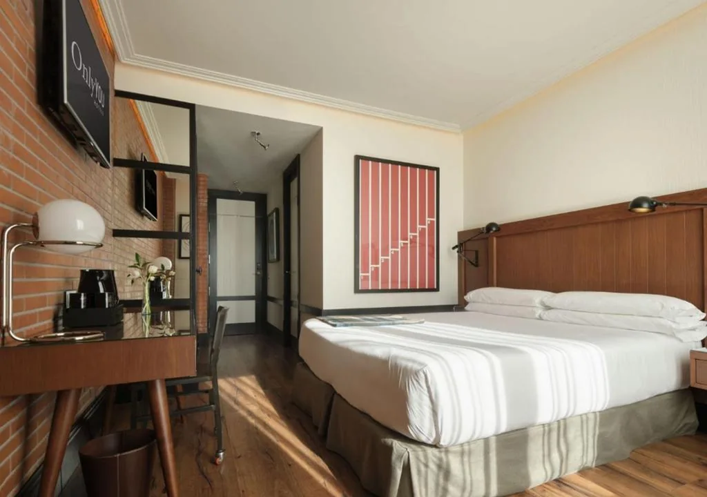 Chambre Double Premium avec balcon - 1 ou 2 lits — Only YOU Hotel Atocha