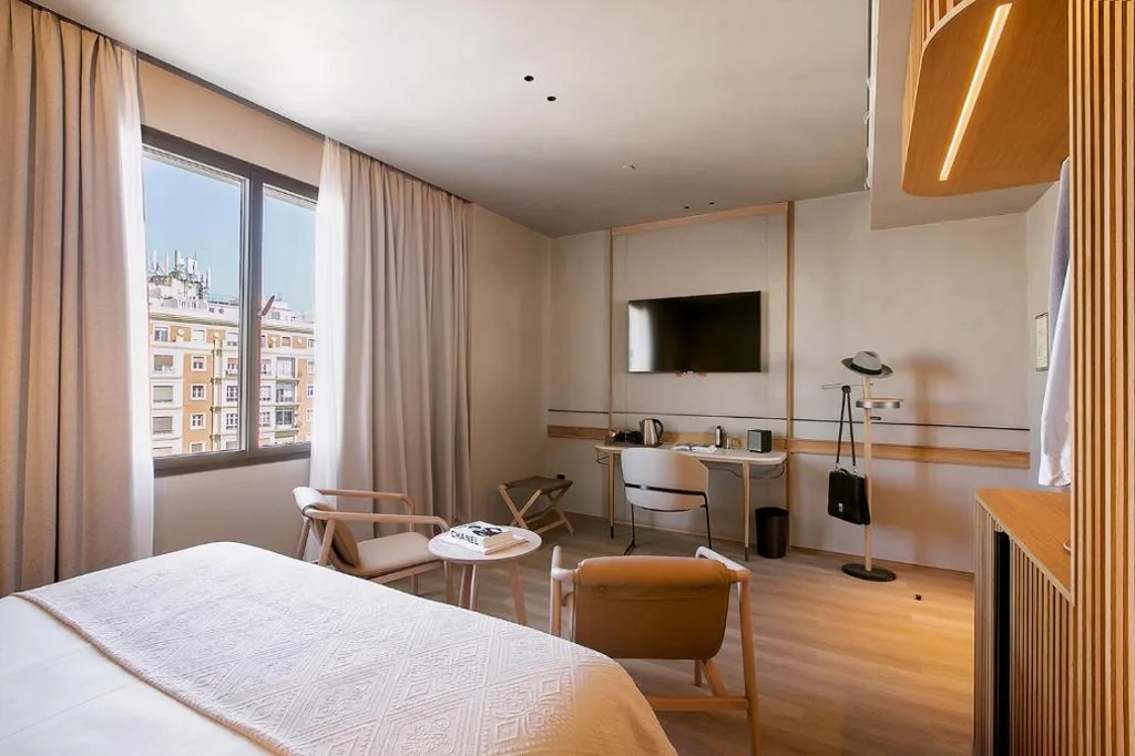 LARIOS Premium — Only YOU Hotel Málaga