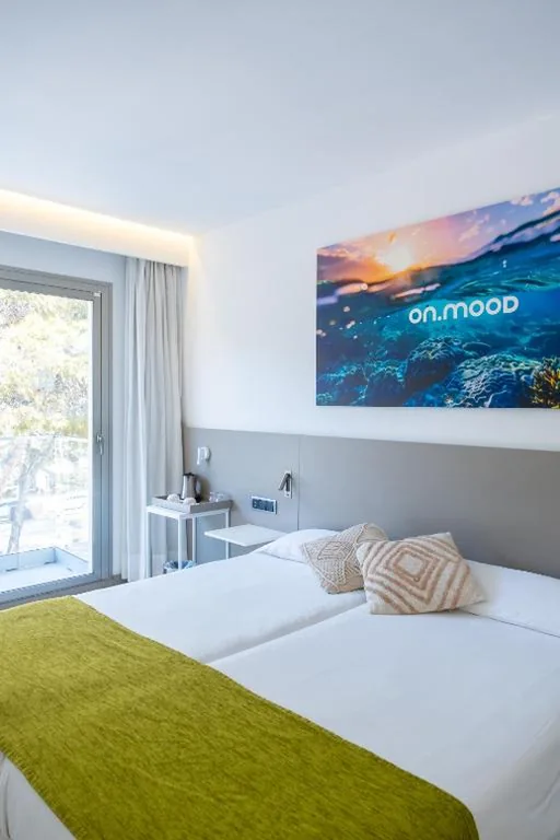 Außenzimmer mit inkludiertem Brunch — Onmood Cala Ratjada - Bed & Brunch