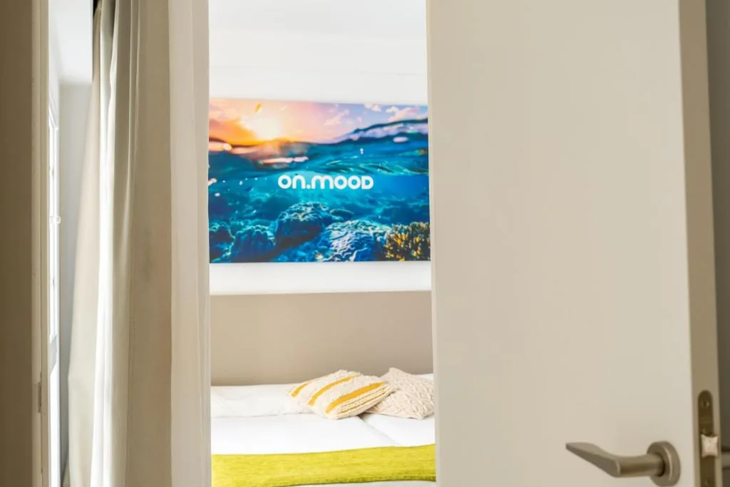 Familienzimmer zur Innenseite mit inkludiertem Brunch — Onmood Cala Ratjada - Bed & Brunch