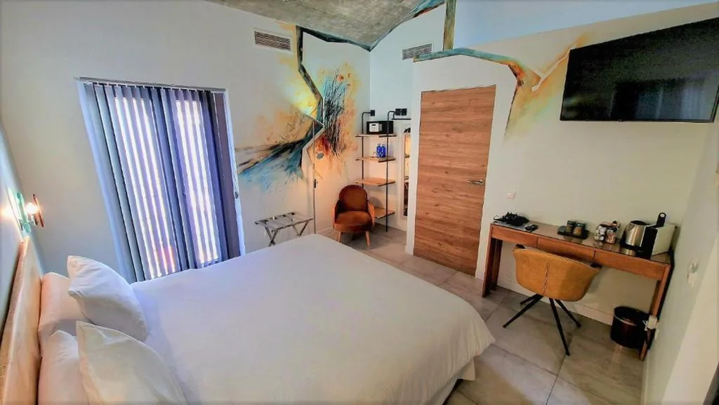 テラス付きスーペリアダブルルーム（ダブルベッド1台またはシングルベッド2台） — OPUNTIA Hotel Boutique