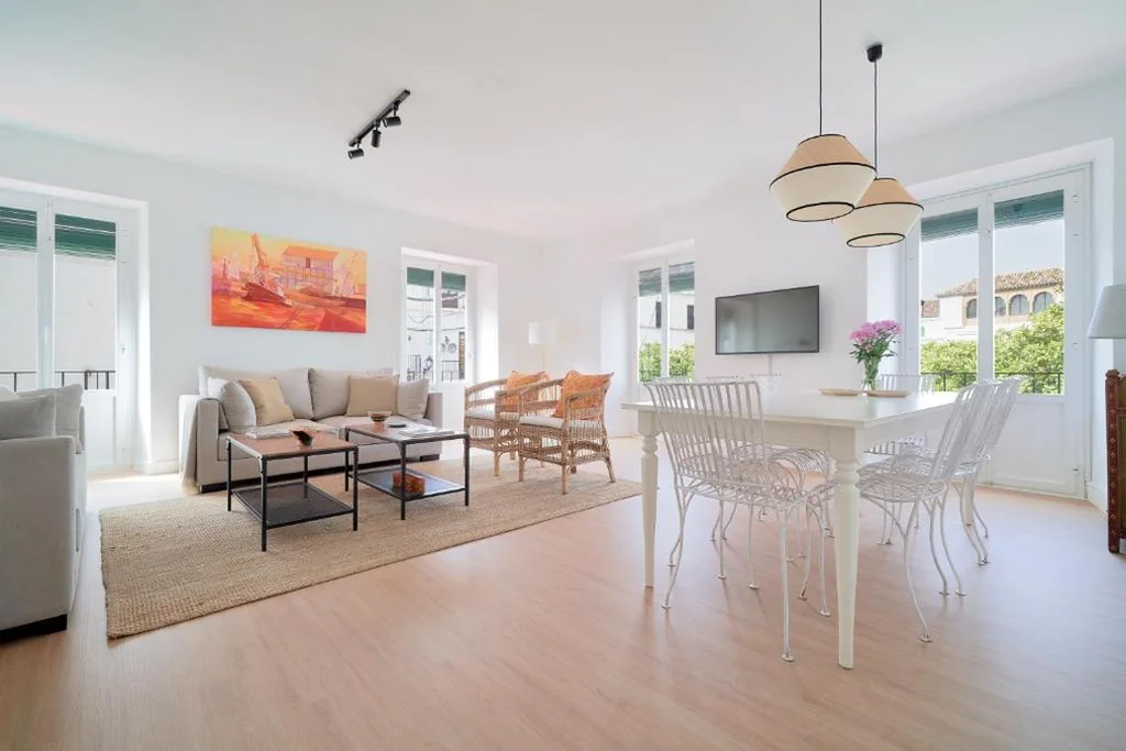 Huis met 4 slaapkamers — Orange Square Rooftop Apartment 250 m2