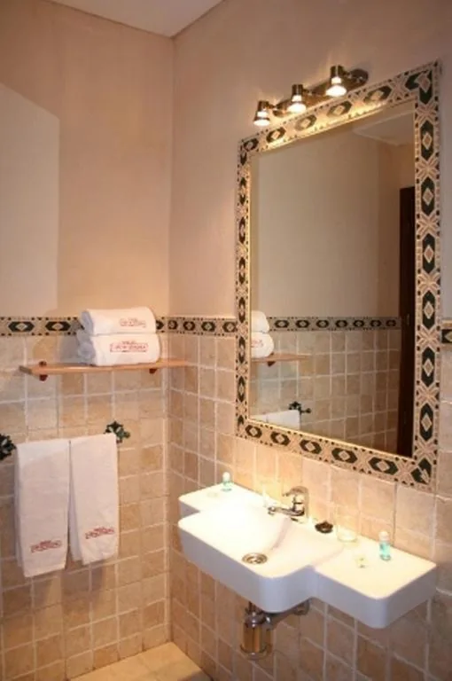 Economy Double Room - 1 or 2 Beds — Orfebre Góngora