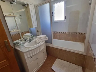 Orihuela - Sleeps 6 - Parking - Pool - PetFriendly — photo 3