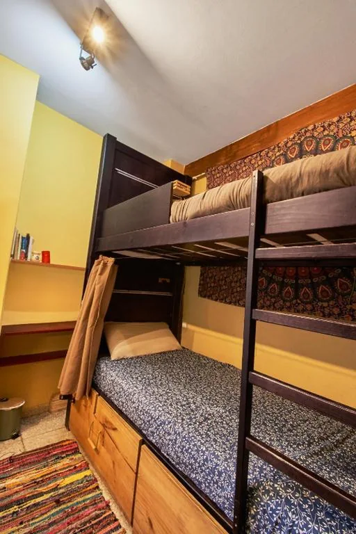 Letto a castello in dormitorio misto — Oripando Hostel