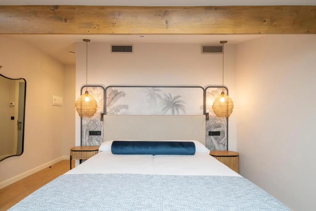 Habitación Doble — Os Cantís
