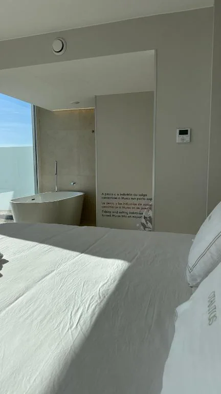 Camera con letto extra-large e vista sul mare — Otantus Hotel