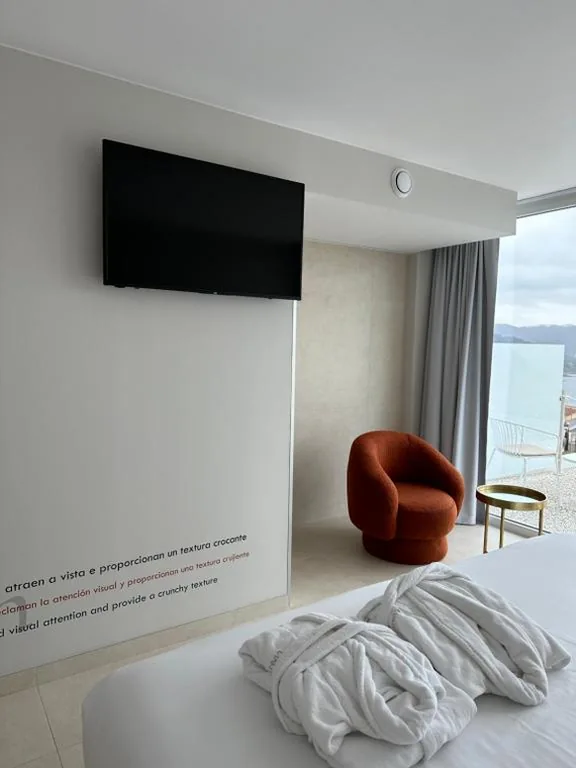 Camera matrimoniale accessibile alle persone con mobilità ridotta — Otantus Hotel