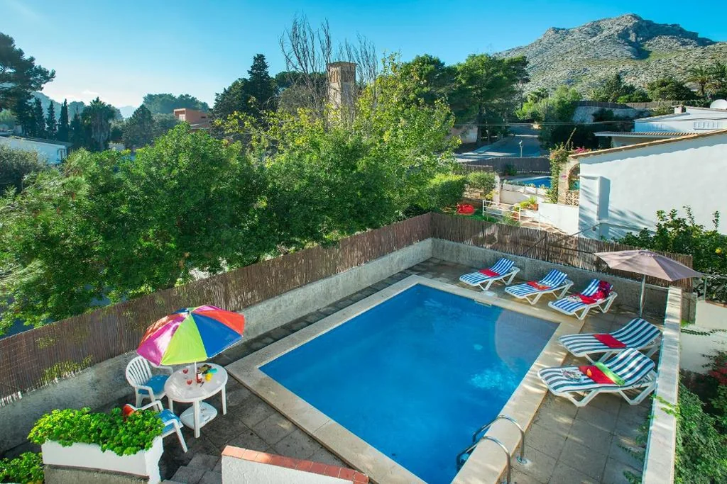 Villa — Owl Booking Villa Mariner - 5 Min Walk to the Beach