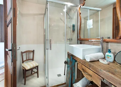 Owl Booking Villa Padrina - Walking to the Old Town — 写真 10