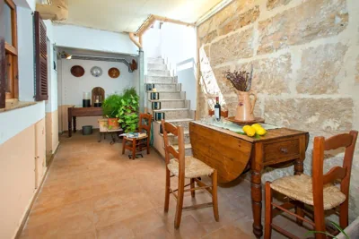 Owl Booking Villa Padrina - Walking to the Old Town — 写真 12