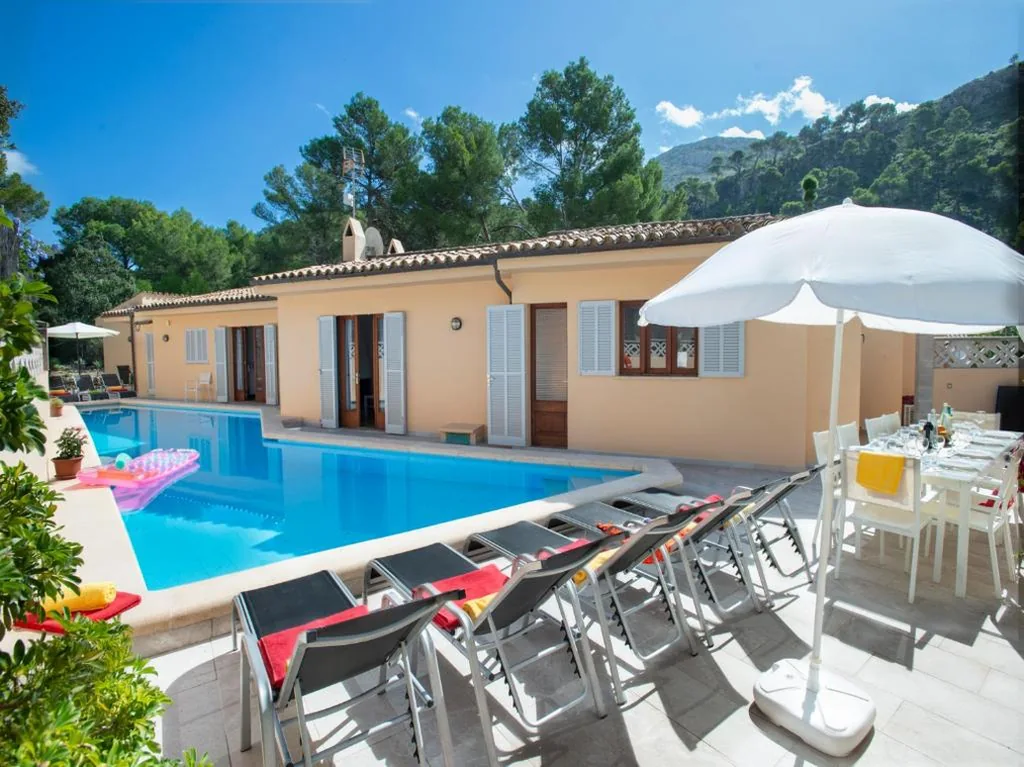 Villa con piscina privada — Owl Booking Villa Tonieta- 10 Min Walk to the Beach