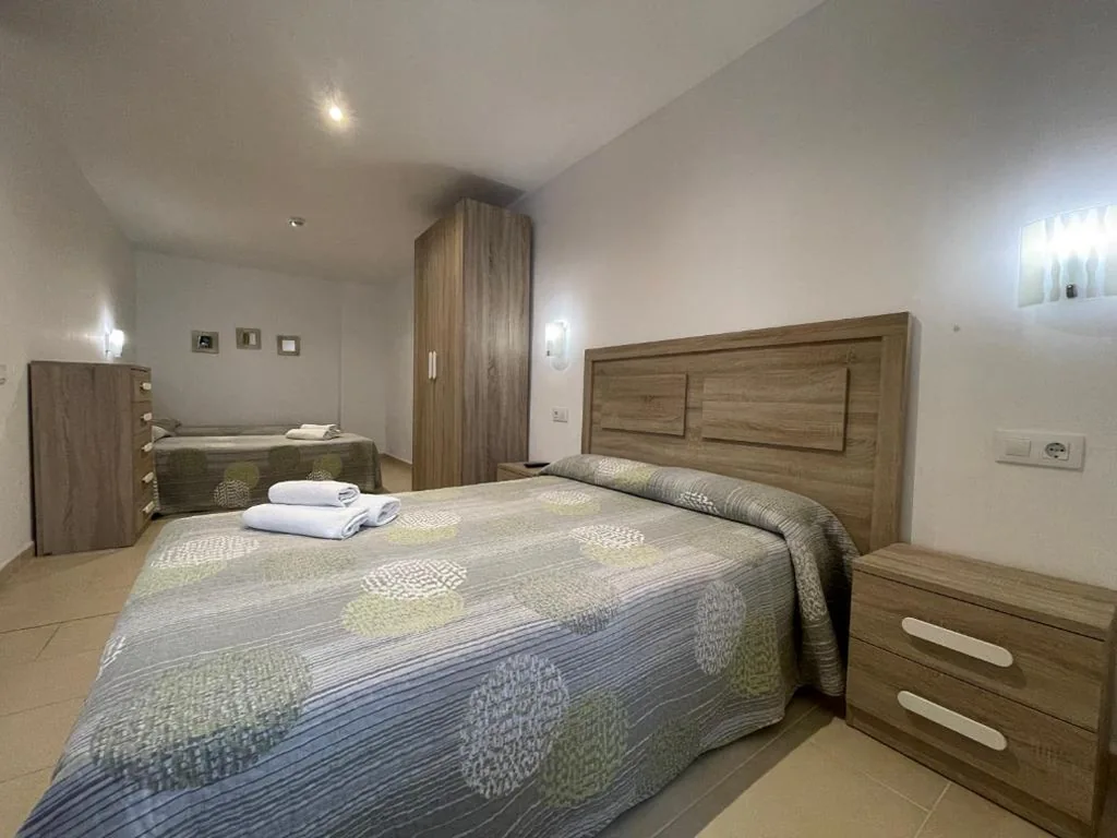 Habitación Cuádruple con bañera — P&R hostals Codolar