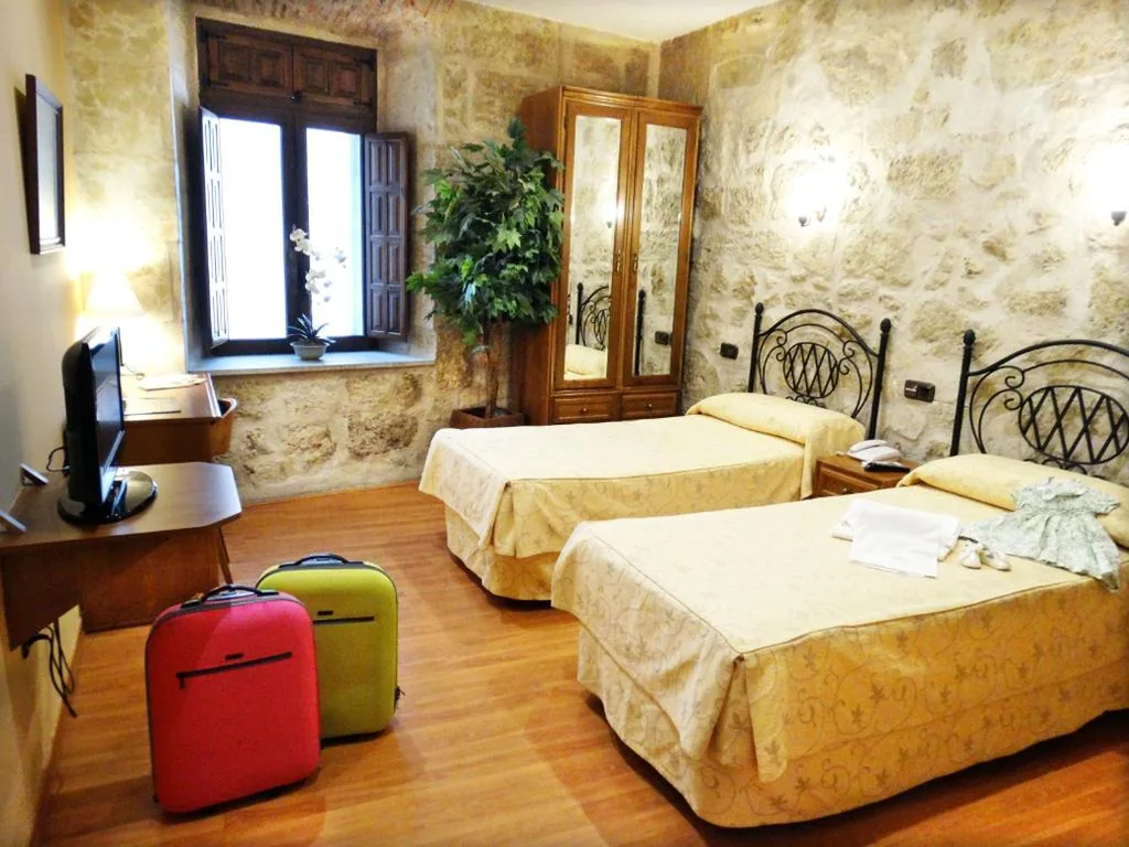 Habitación Doble - 2 camas — Palacio Antigua Audiencia
