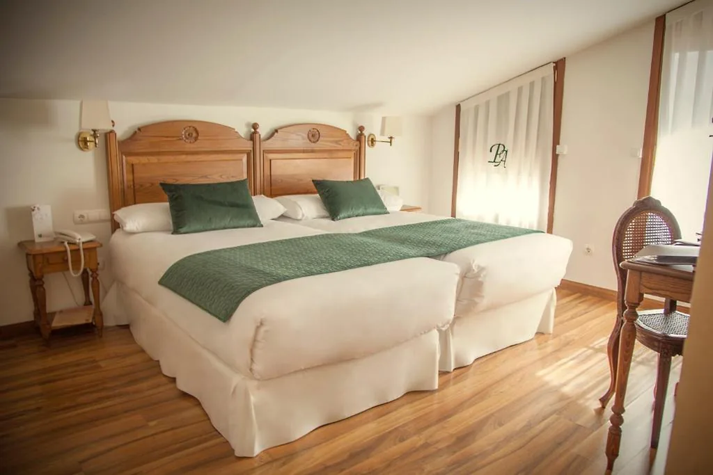 Tweepersoonskamer met 2 bedden — Palacio Azcárate Hotel