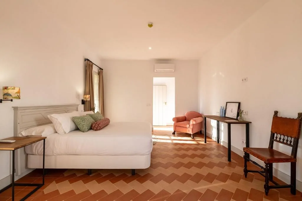 Double Room - 1 or 2 Beds — Palacio de los Leones