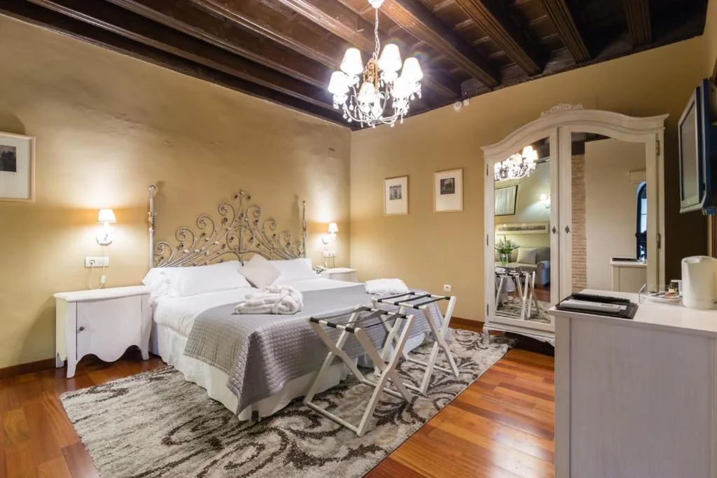 Chambre double - 1 ou 2 lits — Palacio de Mariana Pineda