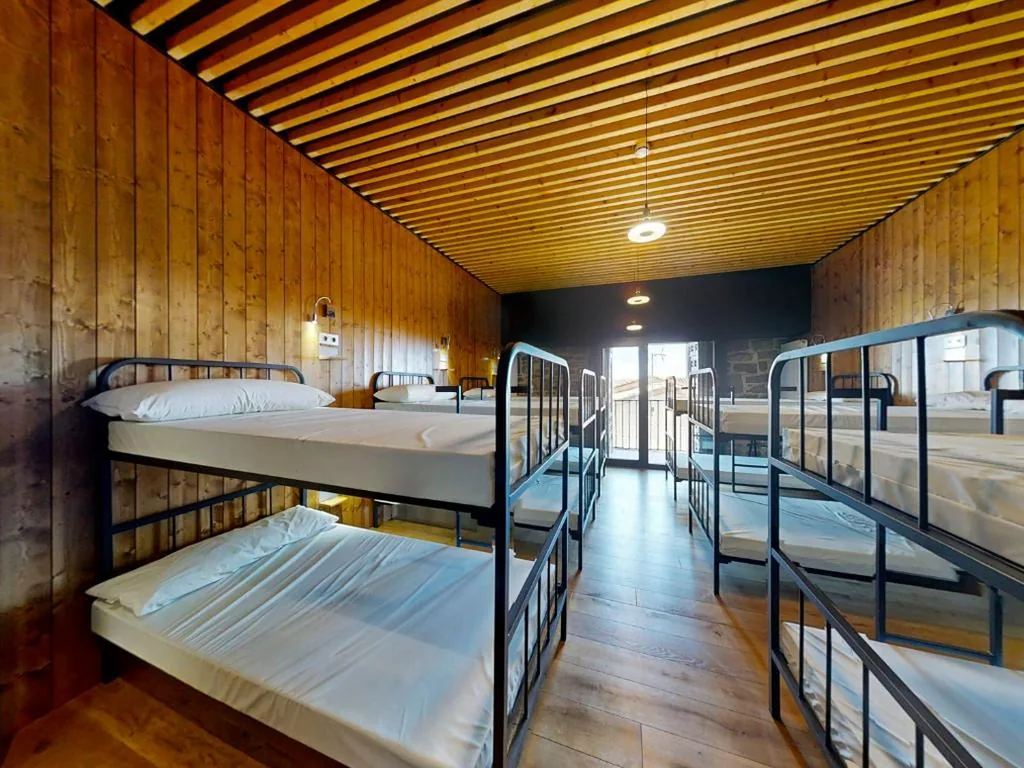 Quarto Familiar com casa de banho privativa — Palacio de Sansol