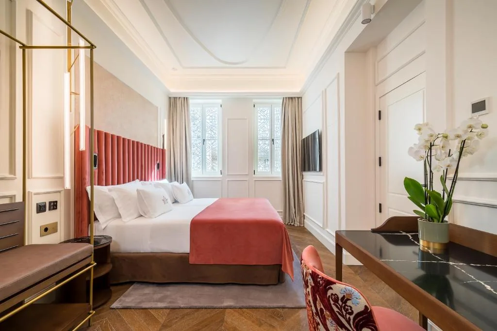 Habitación Deluxe — Palacio Gran Vía, a Royal Hideaway Hotel