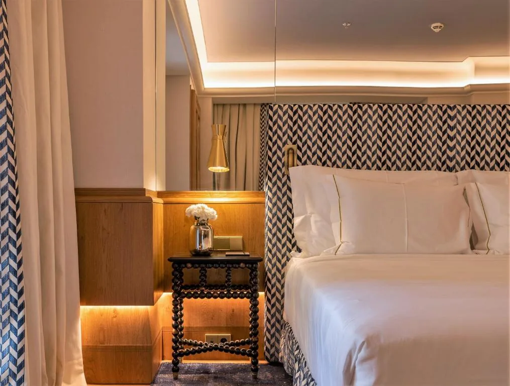 Habitación Familiar Deluxe — Palacio Solecio, a Small Luxury Hotel of the World
