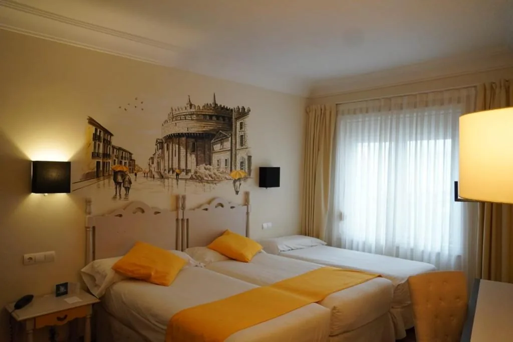 Triple Room — Palacio Valderrabanos