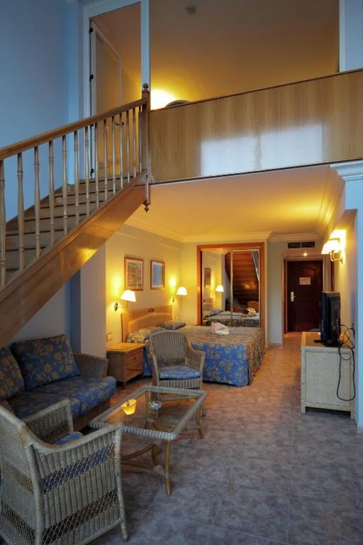 Habitación Familiar — Palas Pineda