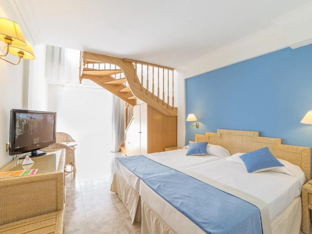 Habitación Familiar Superior — Palas Pineda