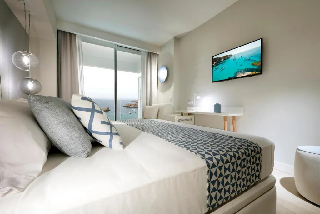 Habitación Deluxe Premium con vistas al mar — Palladium Hotel Menorca