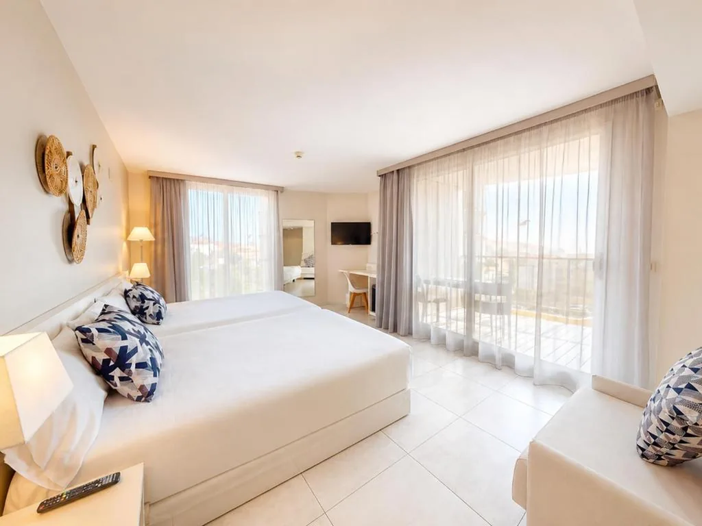 Camera Superior — Palladium Hotel Peñiscola