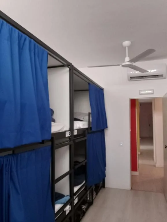 Bed in gemengde slaapzaal met 4 bedden — Palma Port Hostel - Albergue Juvenil