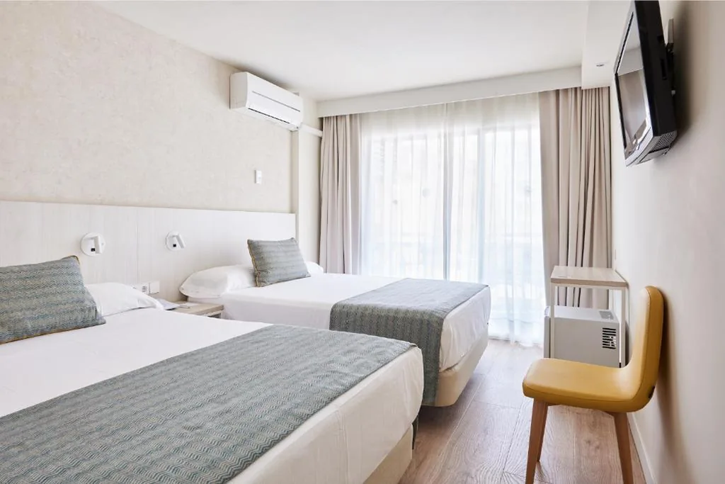 Quarto Duplo - 2 camas de casal — Palmasol
