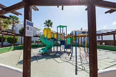 Palmeras Apt - Pool & Terrace - next to Beach — foto 6