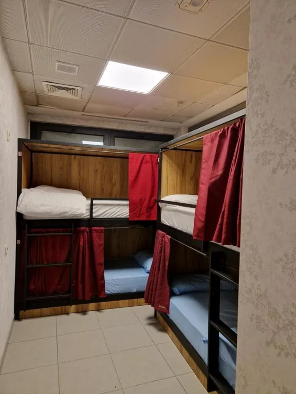 Etagenbett im gemischten Mehrbettzimmer — PALOMERAS Coliving & Coworking