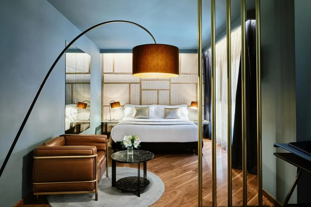 Doppelzimmer Superior mit Romantikpaket — Pamplona Catedral Hotel