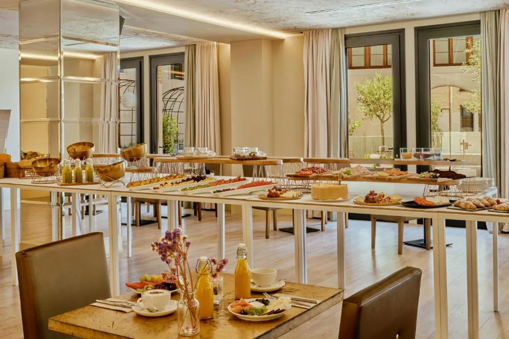 Einzelzimmer — Pamplona Catedral Hotel